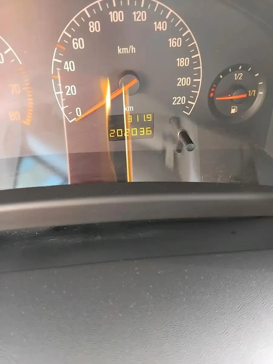 Gebraucht Opel Vectra 147 PS (108 kW) 2002 Grau Limousine
