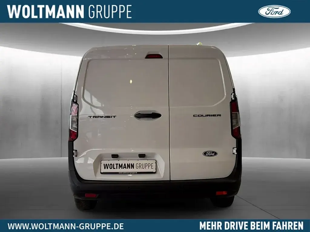 Gebraucht Ford Courier Trend 101 PS (74 kW) 2024 Frostweiß Van / Kleinbus