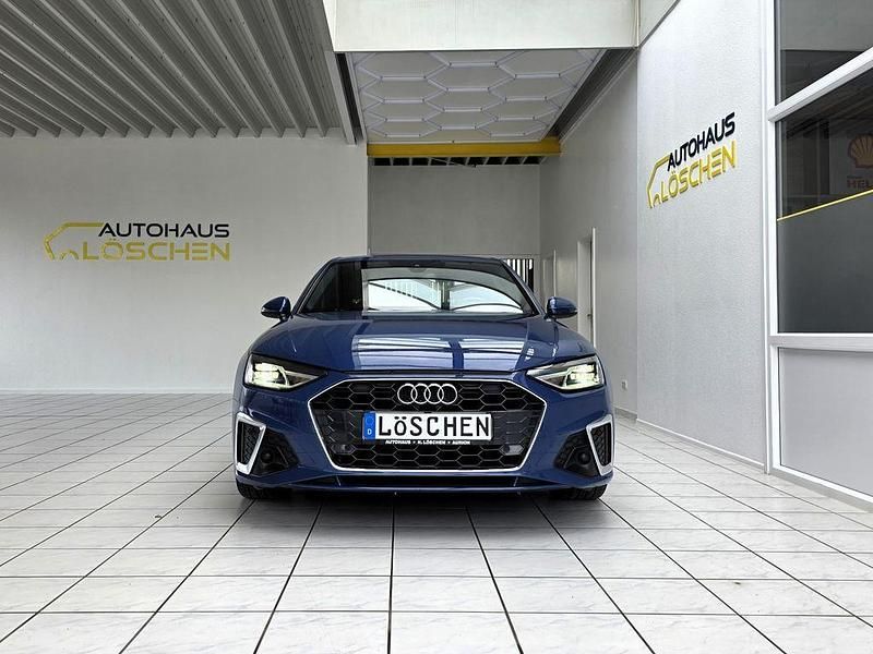 Gebraucht Audi A4 Ambiente 136 PS (100 kW) 2022 Blau Limousine