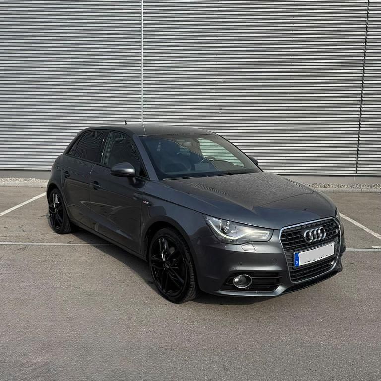 Gebraucht Audi A1 Sportback S-Line 140 PS (102 kW) 2014 Grau Kleinwagen