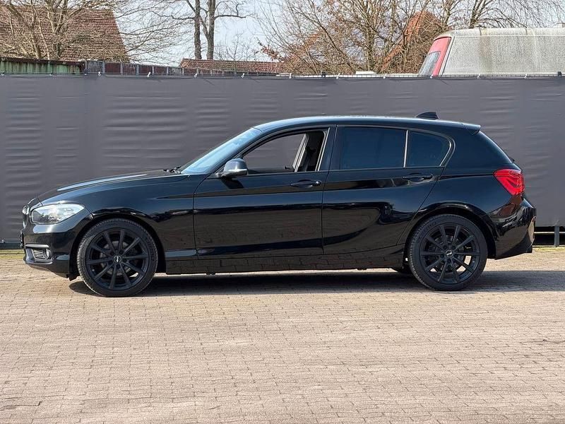 Gebraucht BMW 116 Advantage 109 PS (80 kW) 2016 Schwarz Kleinwagen