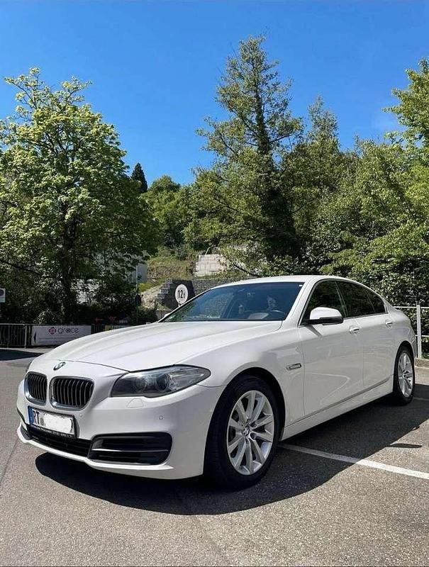 Weiß Gebraucht 2014 BMW 525 Limousine | 12.200 € (Fairer Preis) - Bild 1/4