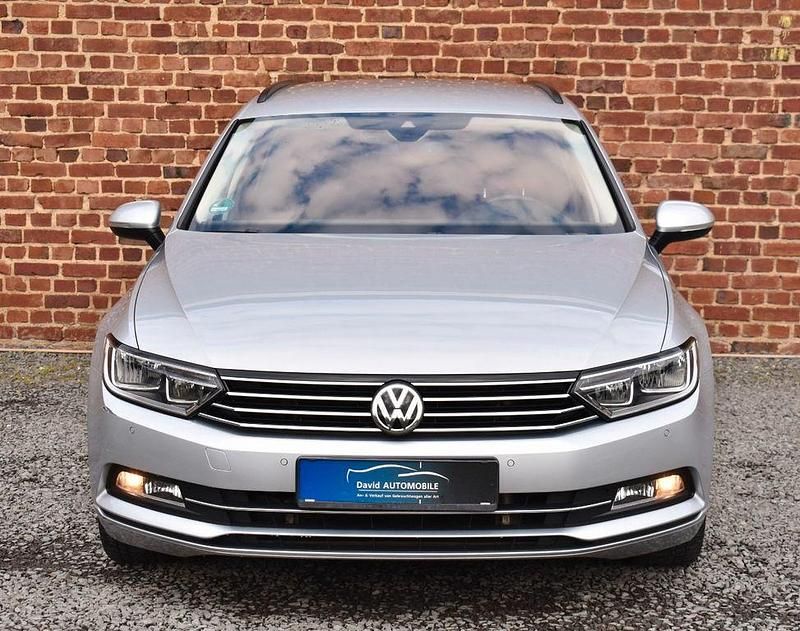 Gebraucht VW Passat 150 PS (110 kW) 2018 Silber Kombi