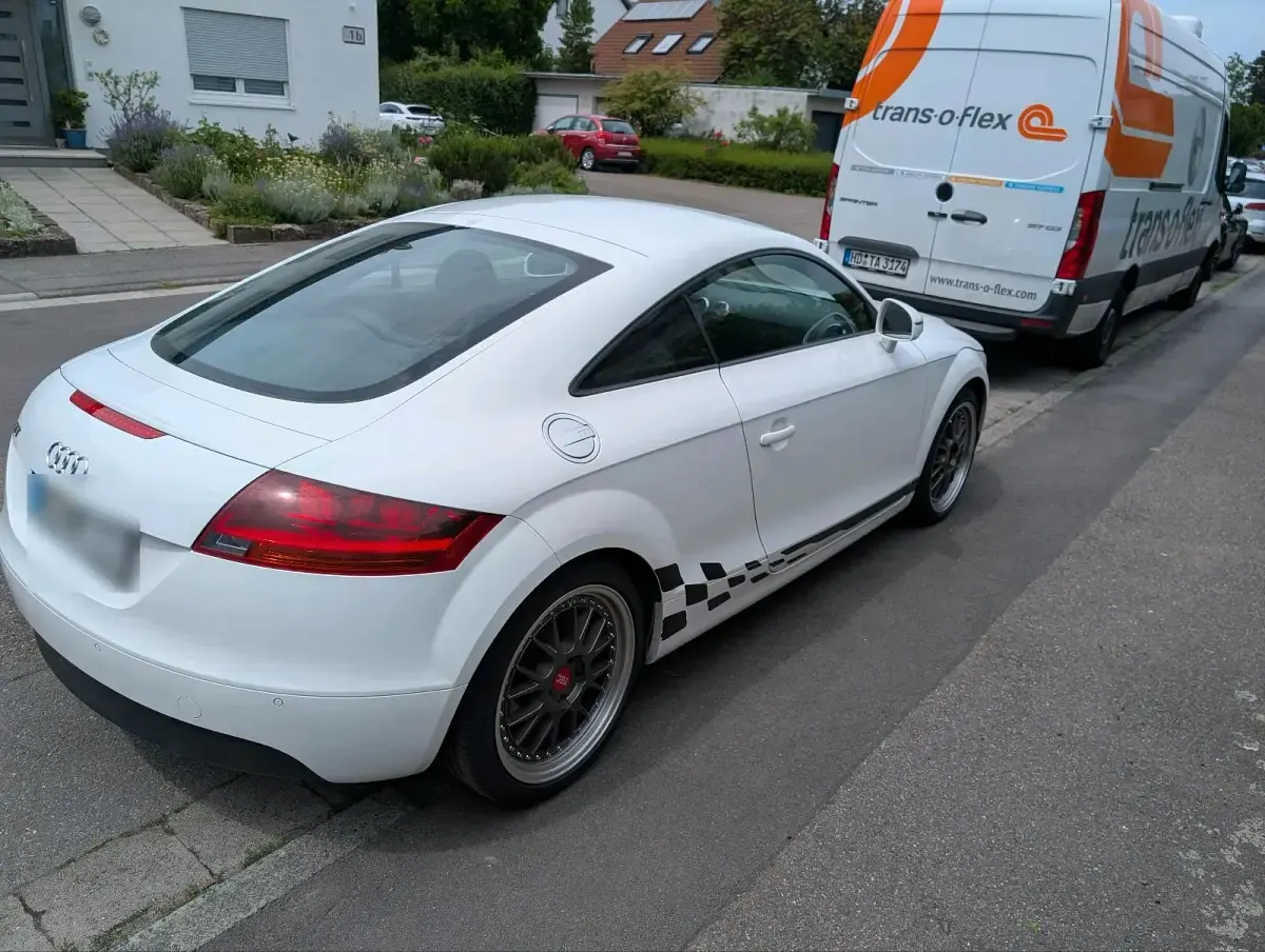 Gebraucht Audi TT 160 PS (117 kW) 2009 Weiß Coupé