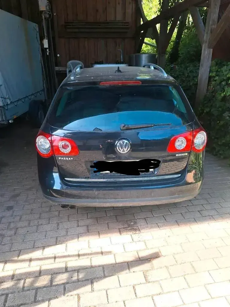 Gebraucht VW Passat 143 PS (105 kW) 2010 Blau Kombi