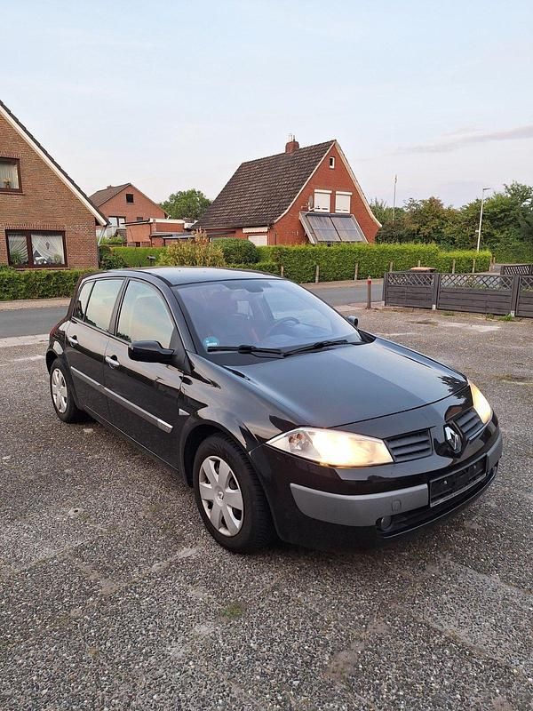 Schwarz Gebraucht 2005 Renault Mégane II Kleinwagen | 2.000 € (Etwas zu teuer) - Bild 1/4