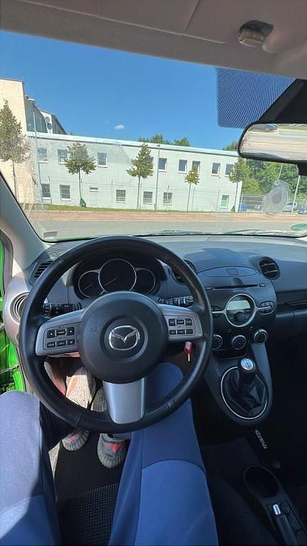 Gebraucht Mazda 2 103 PS (75 kW) 2009 Grün Kleinwagen