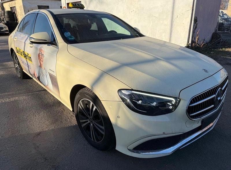 Gebraucht Mercedes E200 160 PS (117 kW) 2021 Schwarz Limousine