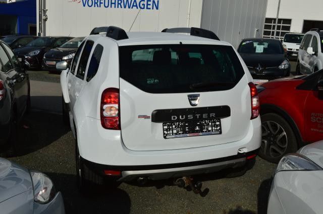 Gebraucht Dacia Duster Lauréate 125 PS (91 kW) 2014 Weiß SUV