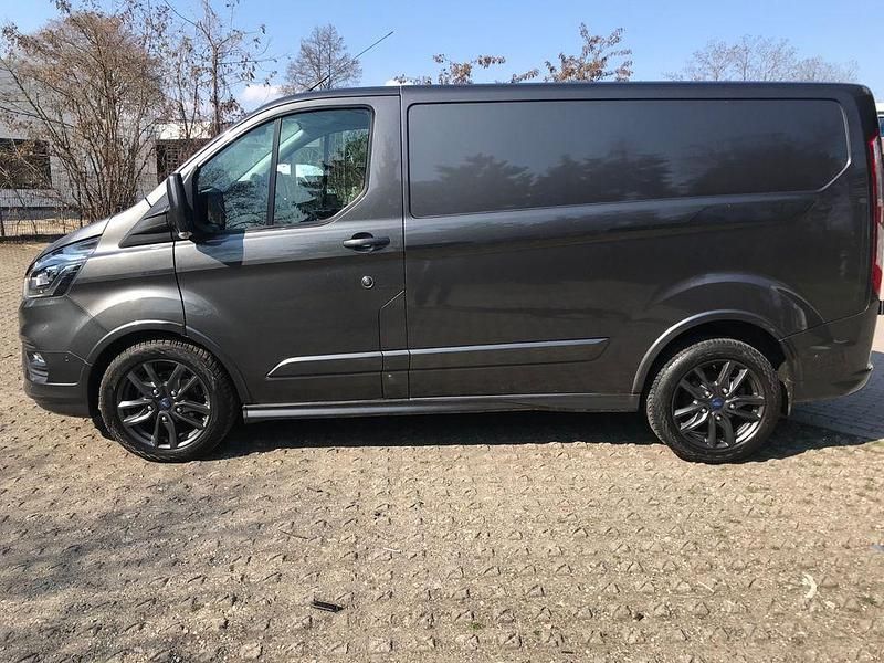 Gebraucht Ford Transit Custom Limited 185 PS (136 kW) 2021 Van / Kleinbus