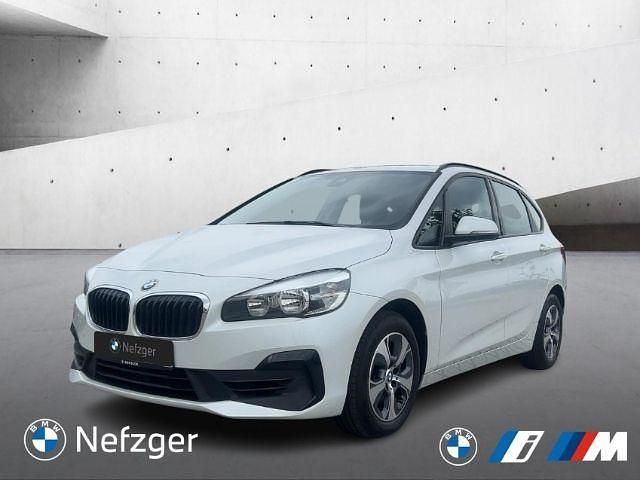 Weiss Gebraucht 2020 BMW 218 Active Tourer Advantage Van / Kleinbus | 16.900 € (Fairer Preis) - Bild 1/4