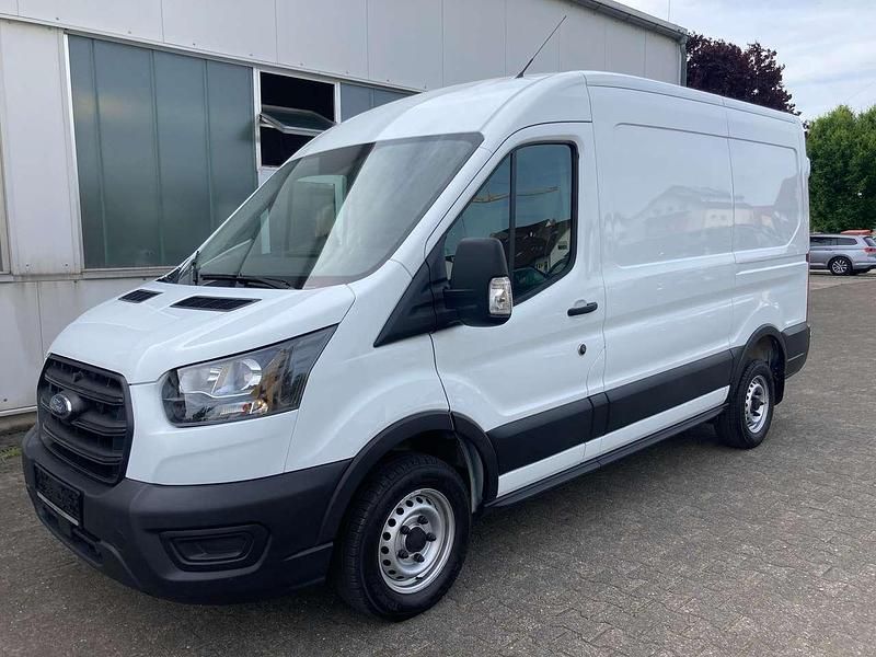 Gebraucht Ford Transit 107 PS (78 kW) 2021 Weiß Van / Kleinbus