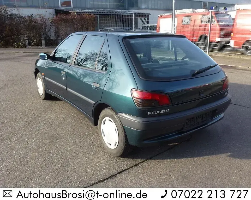 Gebraucht Peugeot 306 75 PS (55 kW) 1995 Grün Limousine