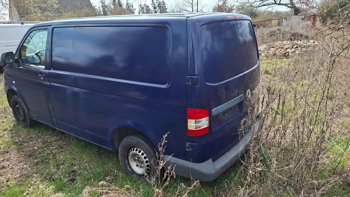 Gebraucht VW Transporter 102 PS (75 kW) 2010 Blau Van