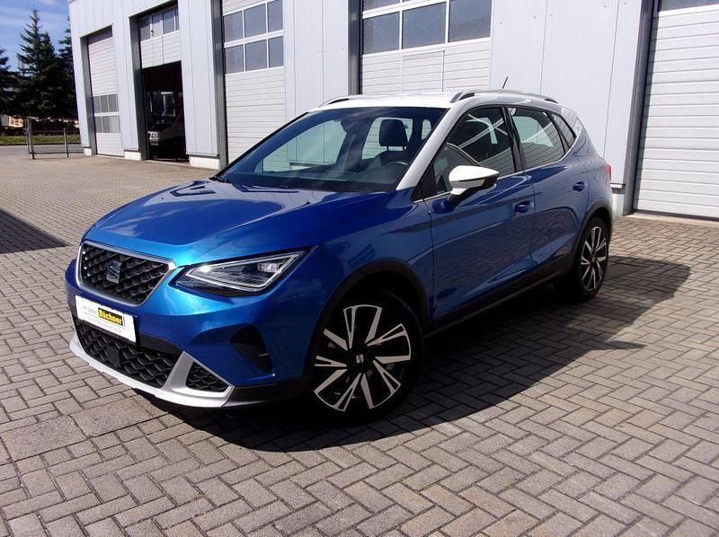 Blau Gebraucht 2022 Seat Arona Xperience SUV | 19.490 € (Fairer Preis) - Bild 1/4