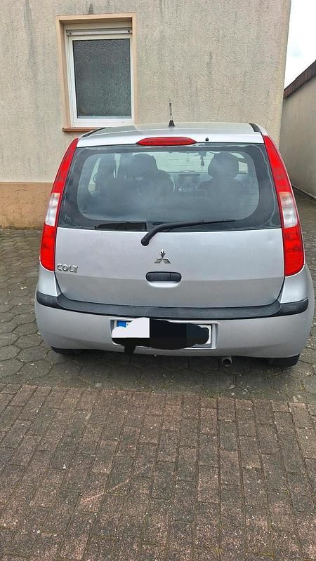 Silber Gebraucht 2007 Mitsubishi Colt Kleinwagen | 1.700 € (Fairer Preis) - Bild 1/4