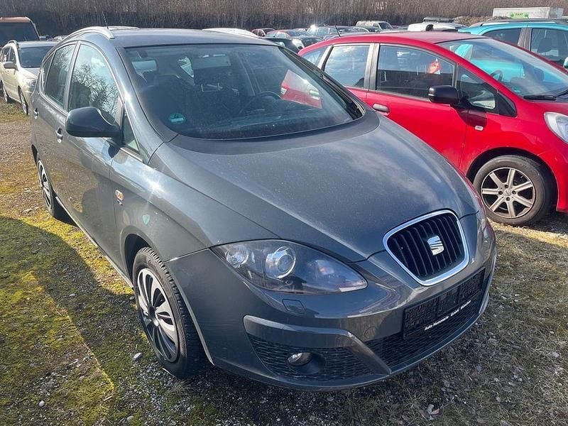Gebraucht Seat Altea Style 125 PS (91 kW) 2010 Grau Van / Kleinbus