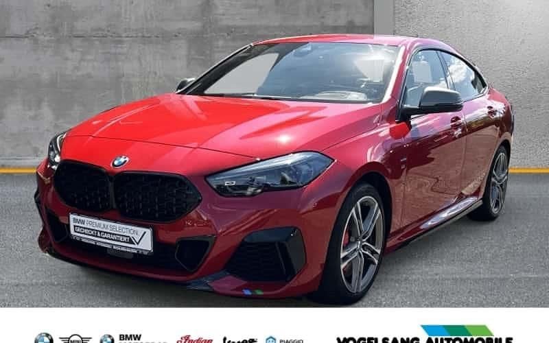 Rot Gebraucht 2024 BMW M235 Comfort Edition Coupé | 39.990 € (Fairer Preis) - Bild 1/4