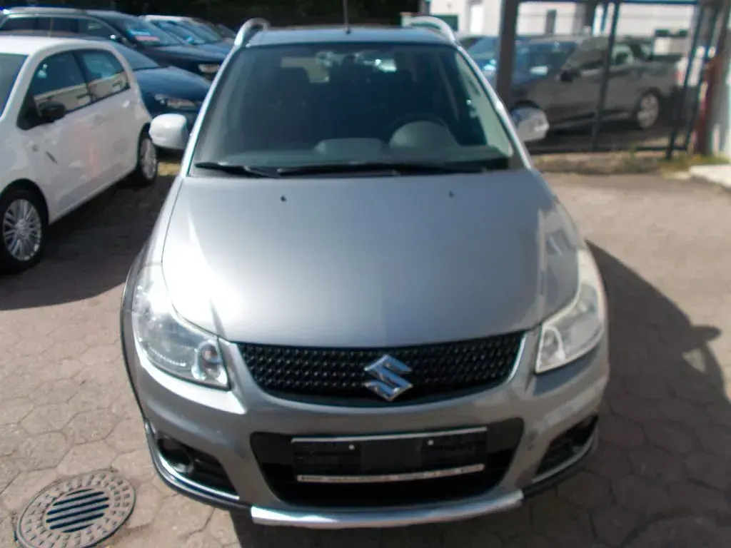 Gebraucht Suzuki SX4 Style 120 PS (88 kW) 2012 Grau SUV