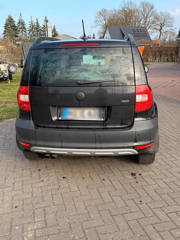 Gebraucht Skoda Yeti 109 PS (80 kW) 2012 Schwarz SUV