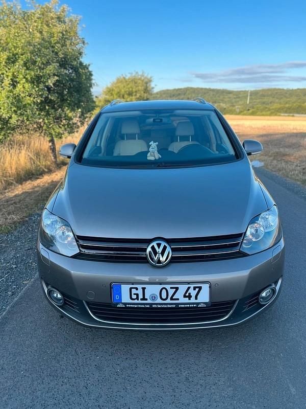 Andere außenfarben Gebraucht 2009 VW Golf Plus Cross Comfortline Van / Kleinbus | 8.450 € (Teuer) - Bild 1/4