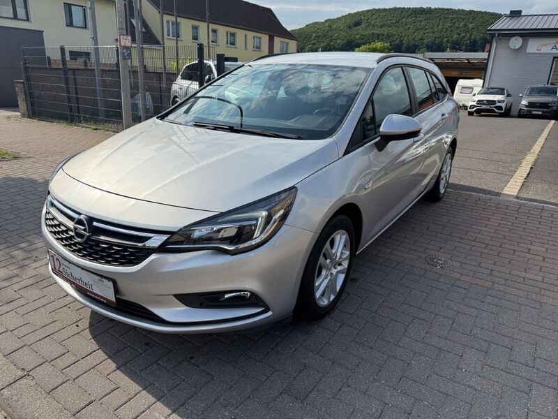 Silber Gebraucht 2017 Opel Astra Edition Kombi | 8.990 € (Fairer Preis) - Bild 1/4