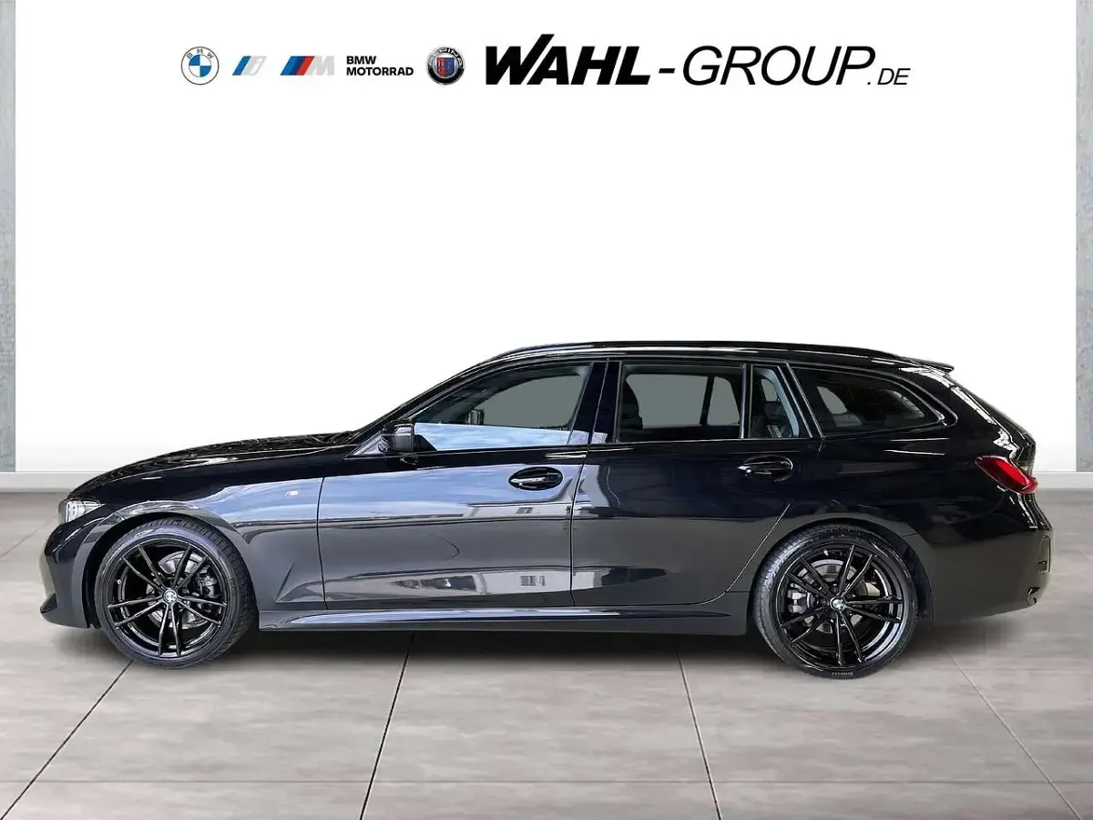 Gebraucht BMW 318 M Sport 150 PS (110 kW) 2023 Schwarz Kombi