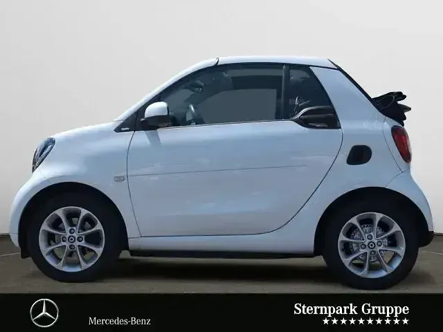 Gebraucht Smart ForTwo Cabrio Passion 90 PS (66 kW) 2019 Weiß Cabrio