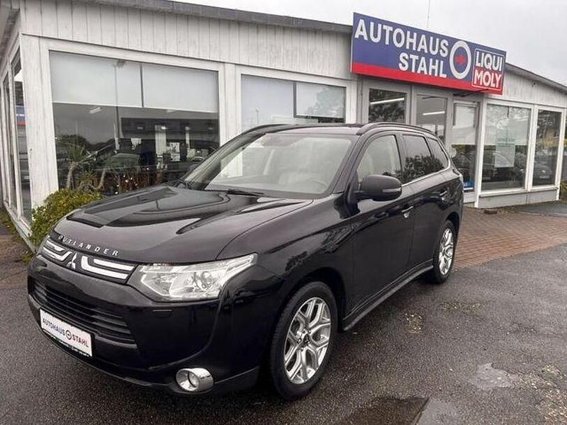 Schwarz Gebraucht 2014 Mitsubishi Outlander Instyle SUV | 9.990 € (Etwas zu teuer) - Bild 1/4