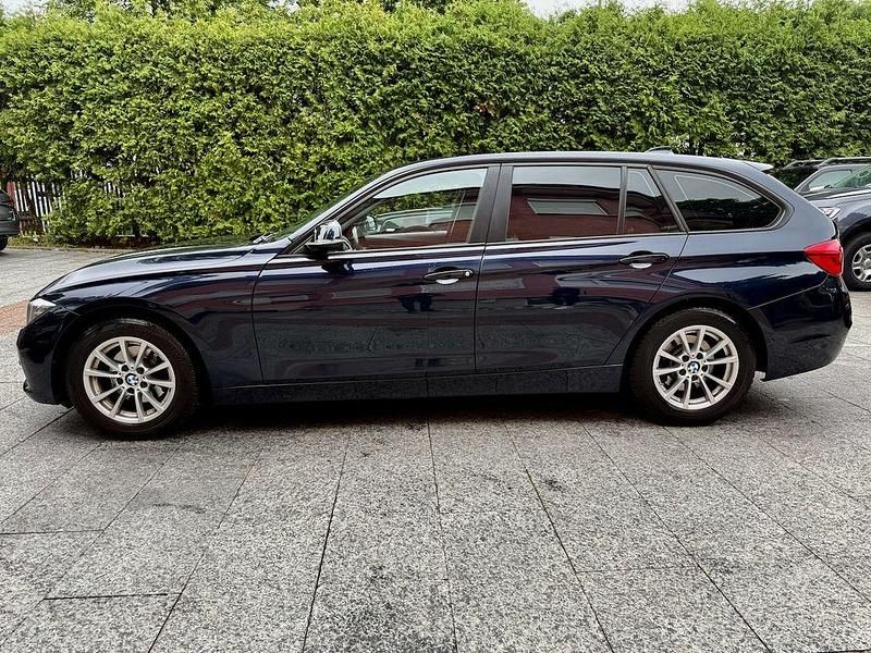 Gebraucht BMW 320 Advantage 184 PS (135 kW) 2015 Blau Kombi