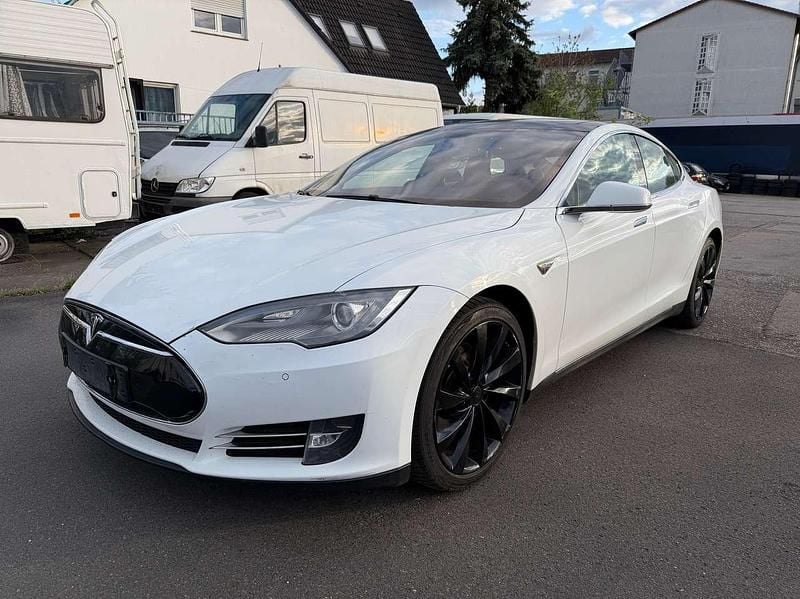 Second-hand Tesla Model S 309 kW (421 CP) 2014 Alb Hatchback