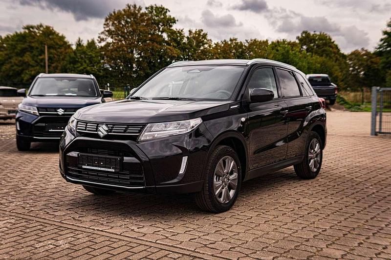 Cosmic black pearl metallic Gebraucht 2025 Suzuki Vitara Comfort SUV | 30.500 € (Teuer) - Bild 1/4