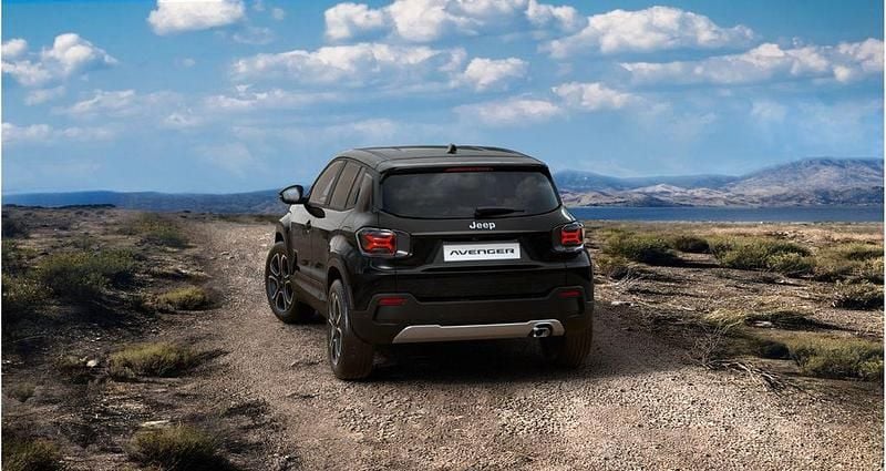 Neu Jeep Avenger Summit 101 PS (74 kW) 2025 Schwarz SUV