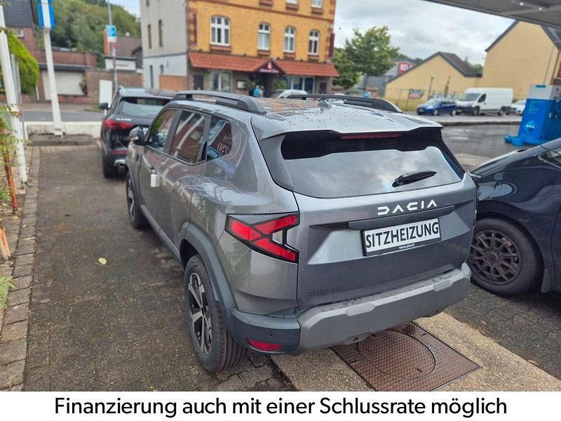 Neu Dacia Duster Journey 131 PS (96 kW) 2025 Terracottabraun SUV