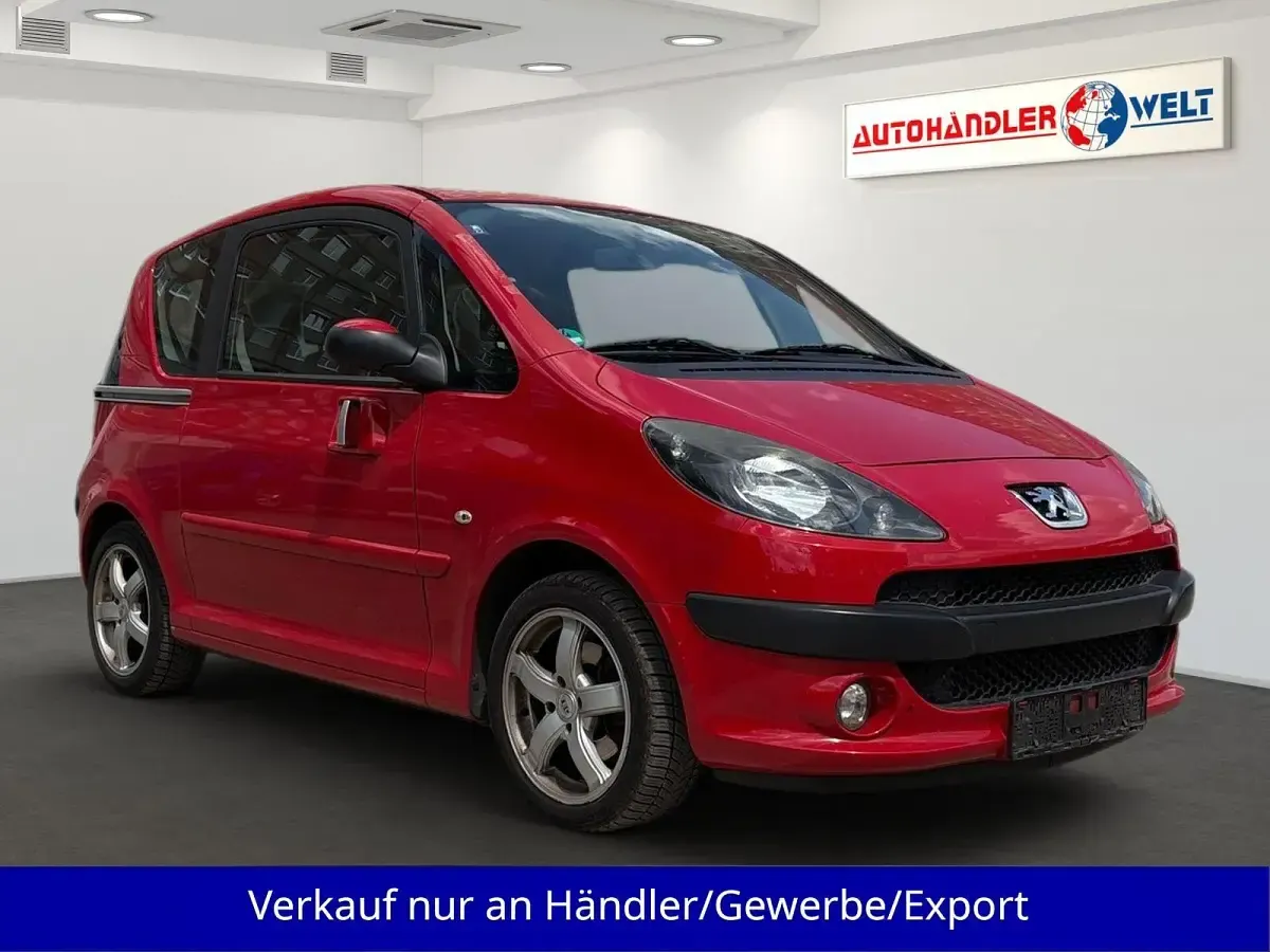 Gebraucht Peugeot 1007 Premium 109 PS (80 kW) 2009 Rot Van / Kleinbus