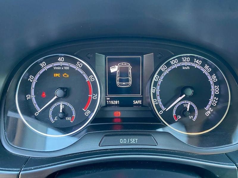 Gebraucht Skoda Fabia Ambition 95 PS (69 kW) 2020 Grau Kombi