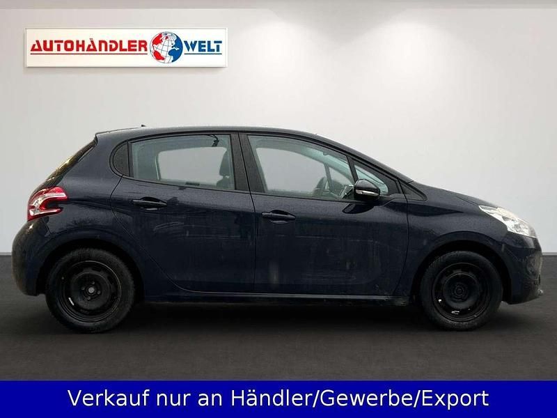 Gebraucht Peugeot 208 Active 68 PS (50 kW) 2015 Schwarz Kleinwagen