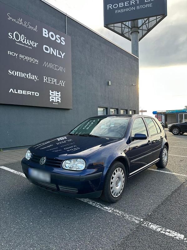 Gebraucht VW Golf IV Edition 75 PS (55 kW) 2001 Blau Kleinwagen