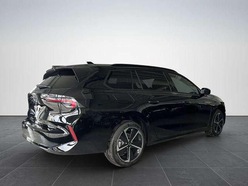 Neu Opel Astra 131 PS (96 kW) 2025 Schwarz Kombi
