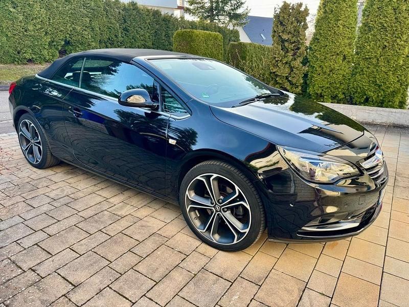 Gebraucht Opel Cascada Active 200 PS (147 kW) 2017 Schwarz Cabrio
