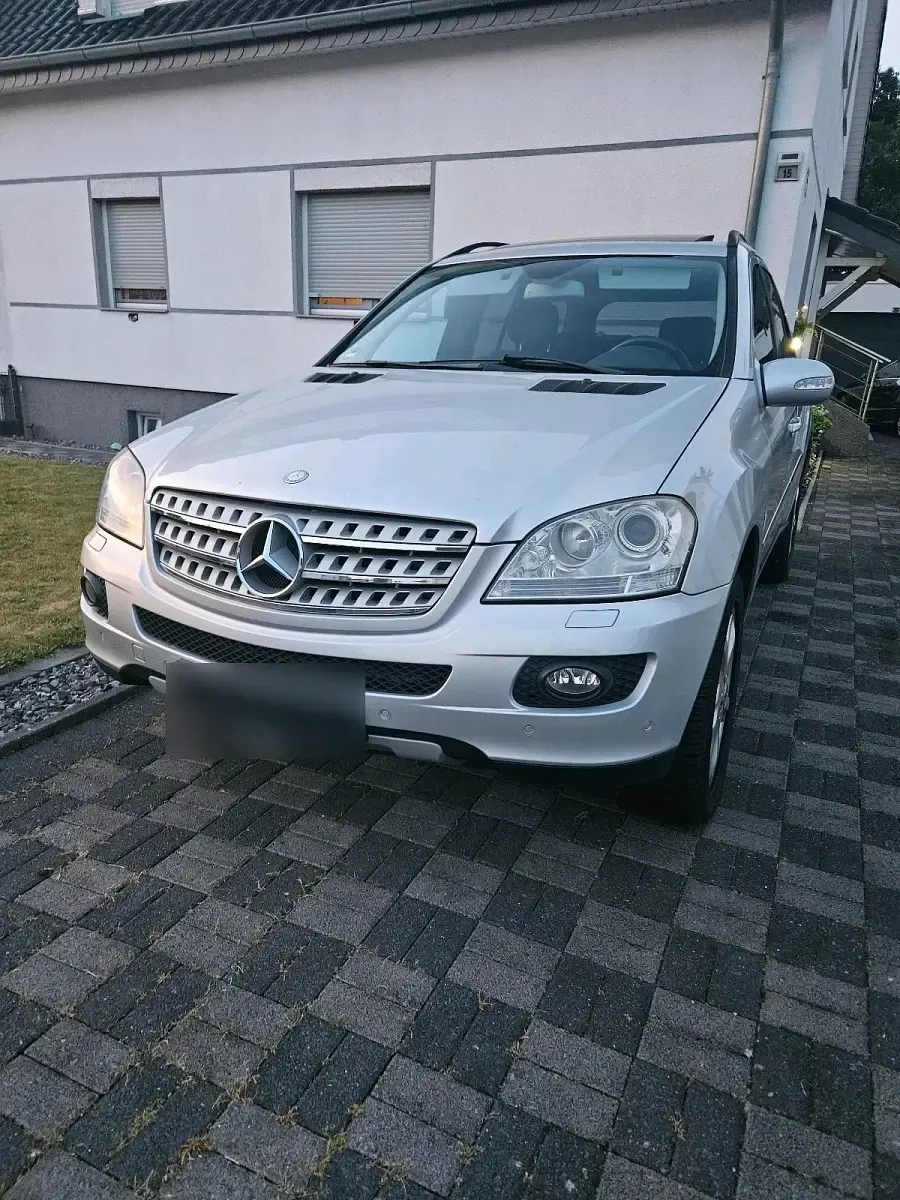 Gebraucht Mercedes ML280 190 PS (139 kW) 2007 Silber SUV