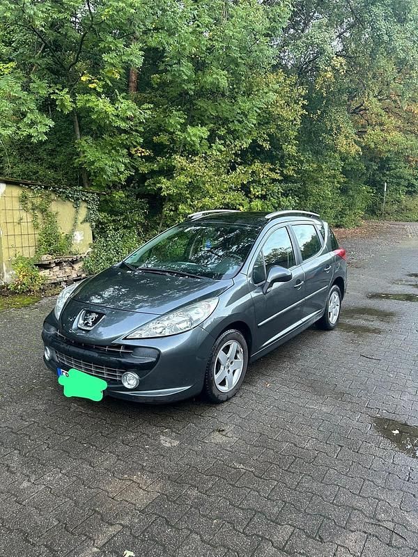 Grau Gebraucht 2008 Peugeot 207 Kombi | 2.800 € (Fairer Preis) - Bild 1/4