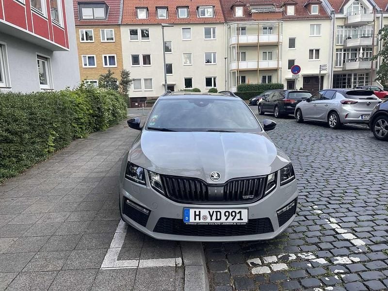 Gebraucht 2017 Skoda Octavia RS Kombi | 14.500 € (Guter Preis) - Bild 1/3