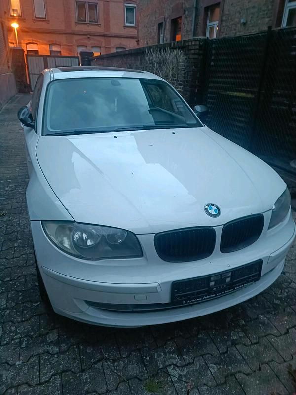 Gebraucht BMW 118 Coupé 143 PS (105 kW) 2007 Weiß Coupé