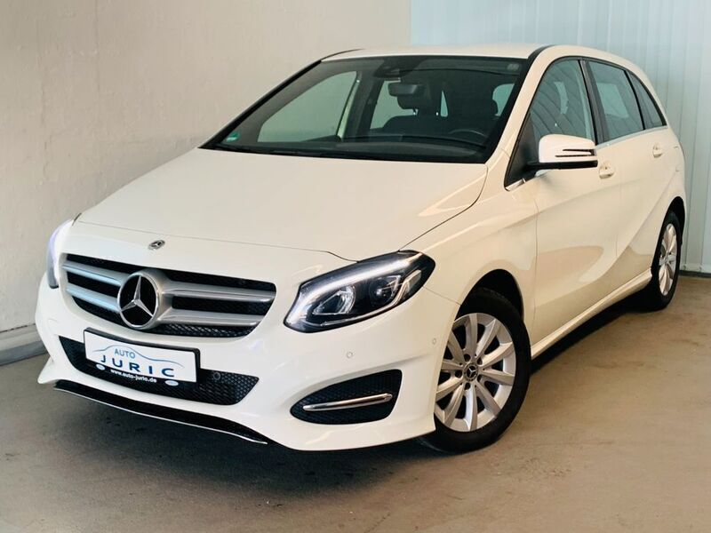 Weiß Gebraucht 2017 Mercedes B180 Van / Kleinbus | 11.990 € (Fairer Preis) - Bild 1/4