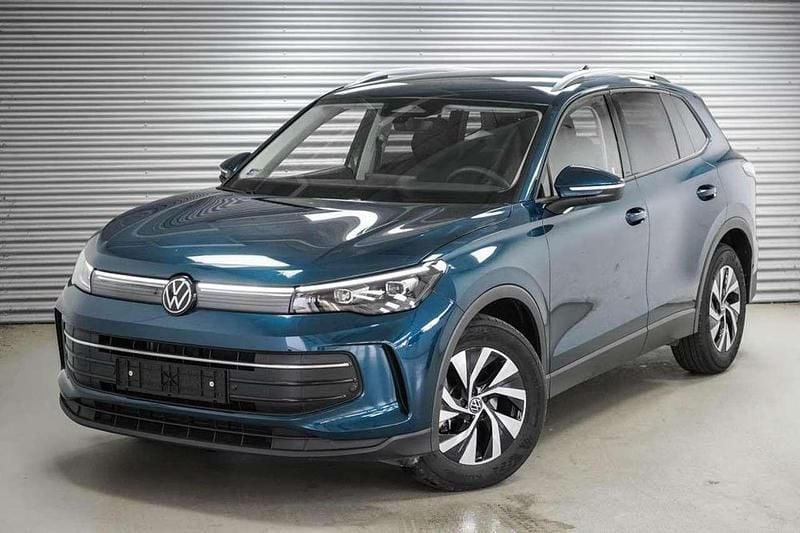 Nightshade blue metallic (v2) Gebraucht 2025 VW Tiguan SUV | 35.990 € (Guter Preis) - Bild 1/3