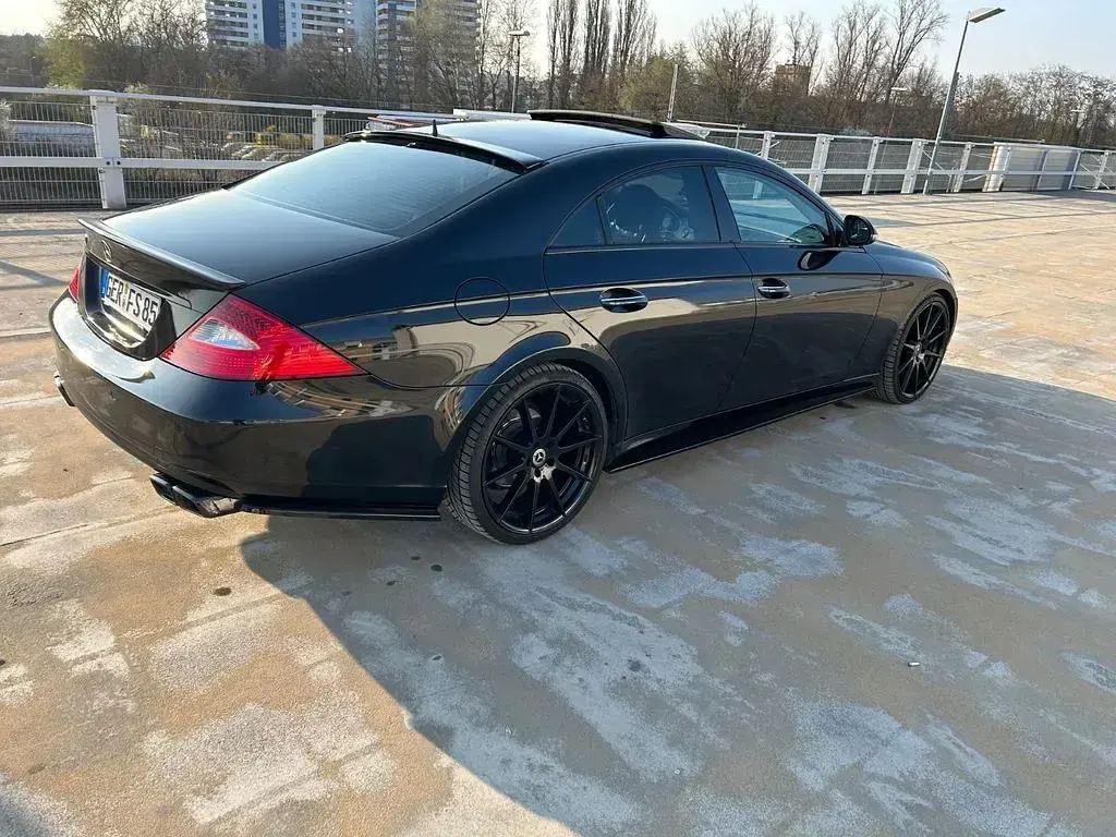 Gebraucht Mercedes CLS500 306 PS (225 kW) 2005 Schwarz Coupé