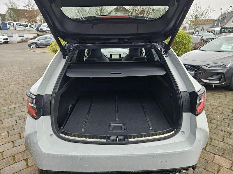 Gebraucht Toyota Corolla Sport 196 PS (144 kW) 2022 Ash grey metallic black Kombi