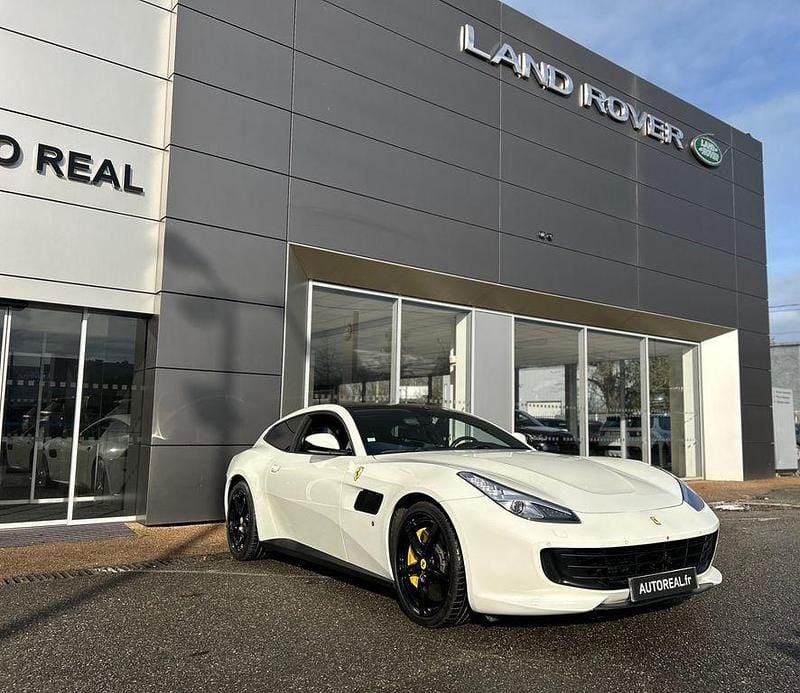 Gebraucht Ferrari GTC4Lusso 610 PS (448 kW) 2017 Weiß Kombi