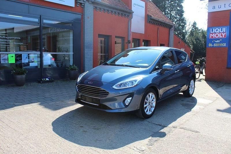 Gebraucht Ford Fiesta Titanium 101 PS (74 kW) 2019 Blau Kleinwagen